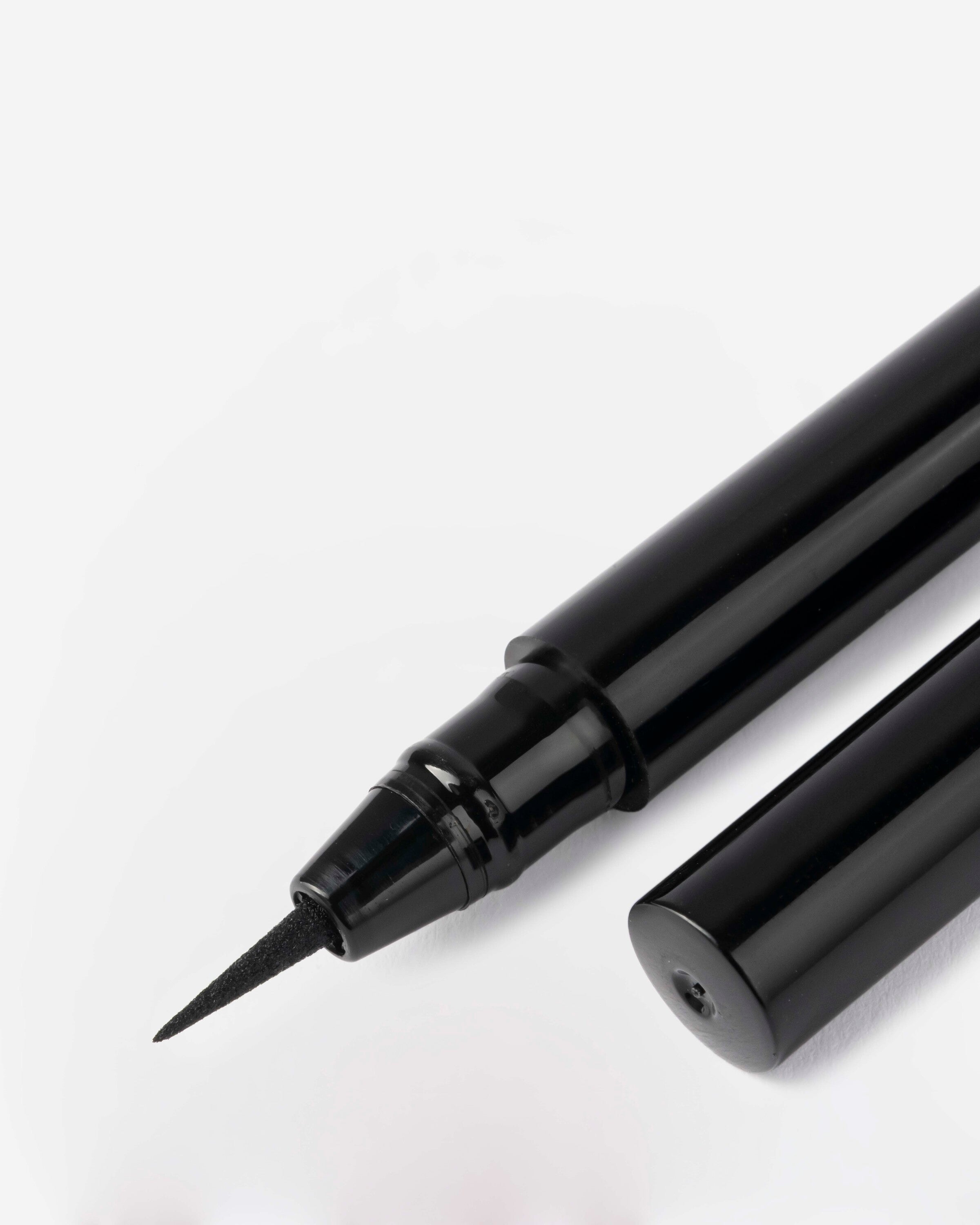Iconic Liner